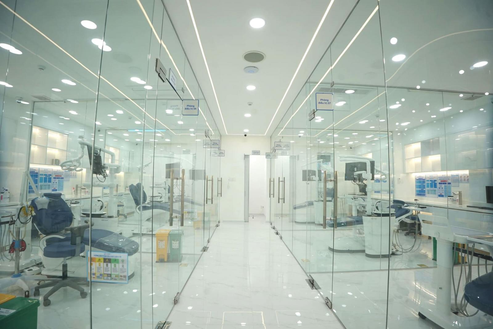 Thi công phòng khám nha khoa